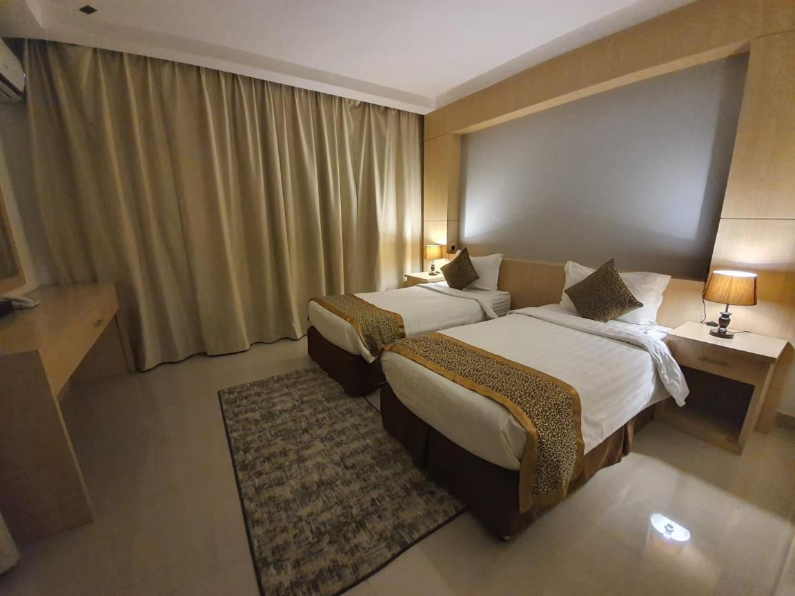 Asfar Suites Shaqra Esterno foto