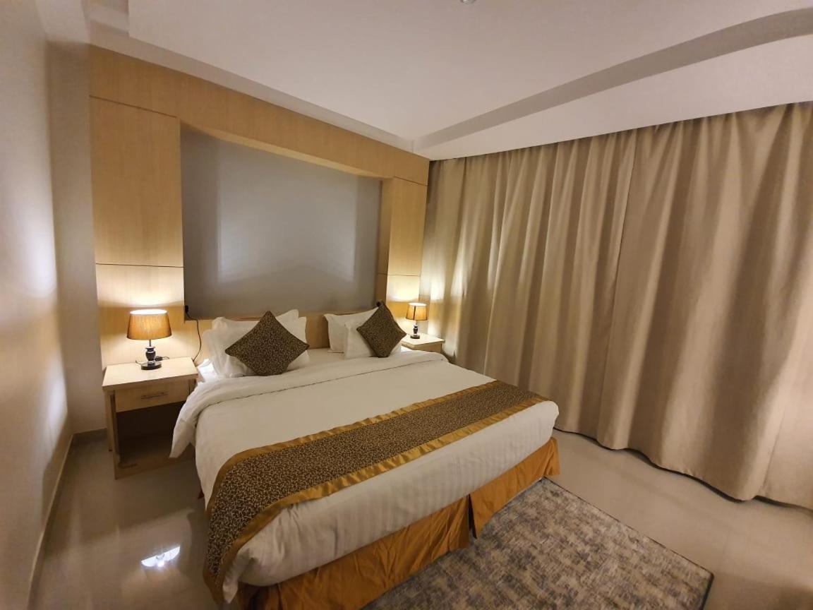 Asfar Suites Shaqra Esterno foto