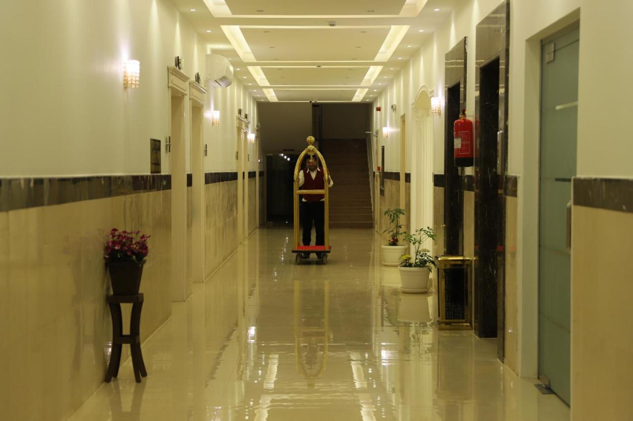Asfar Suites Shaqra Esterno foto