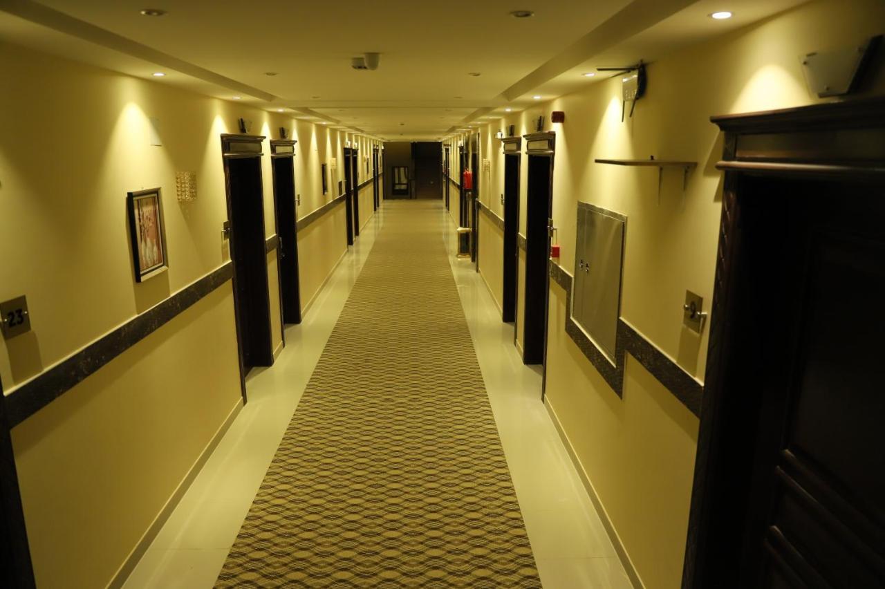Asfar Suites Shaqra Esterno foto